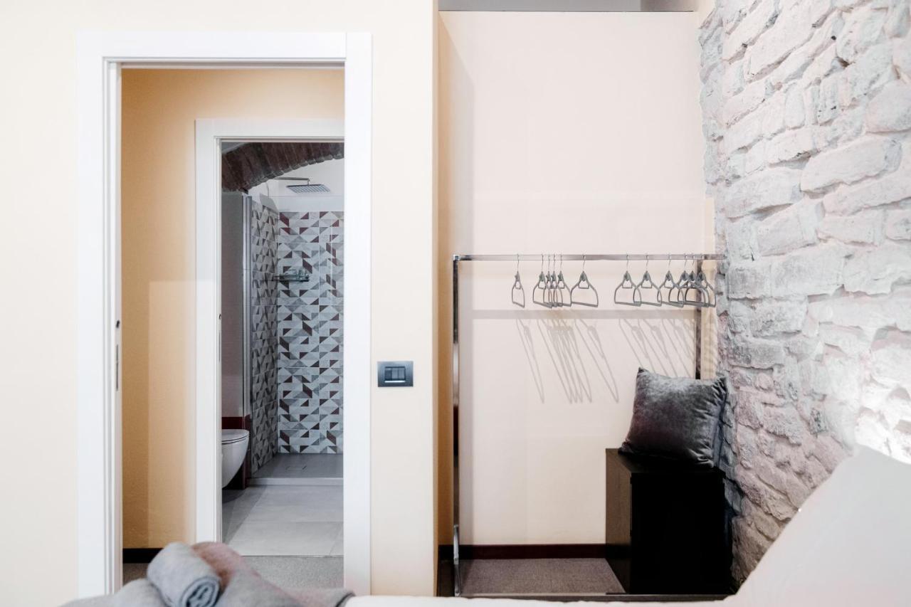Historical Suites - The House Of Travelers Côme Esterno foto