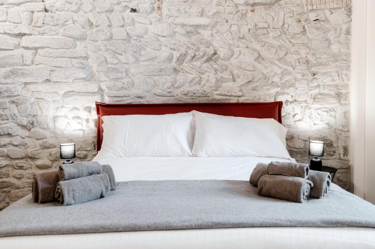 Historical Suites - The House Of Travelers Côme Esterno foto